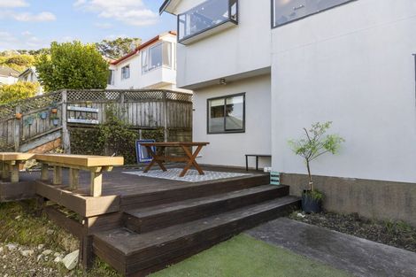 Photo of property in 7 Meadowcroft Grove, Johnsonville, Wellington, 6037