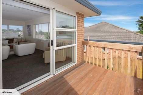 Photo of property in 49 De Quincey Terrace, Highland Park, Auckland, 2010