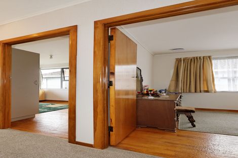 Photo of property in 53 Ellis Avenue, Mount Roskill, Auckland, 1041