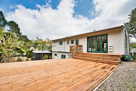 Photo of property in 32 Outlook Road, Greenhithe, Auckland, 0632