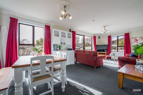 Photo of property in 3 Grierson Street, Naenae, Lower Hutt, 5011