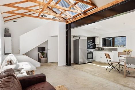 Photo of property in 4 Cook Street, Havelock, 7100