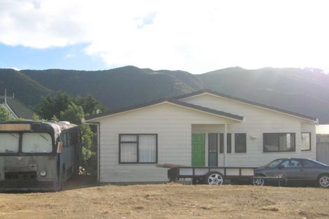 Photo of property in 278 Mitchell Street, Brooklyn, Wellington, 6021