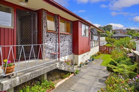 Photo of property in 1/35 Palliser Lane, Browns Bay, Auckland, 0630