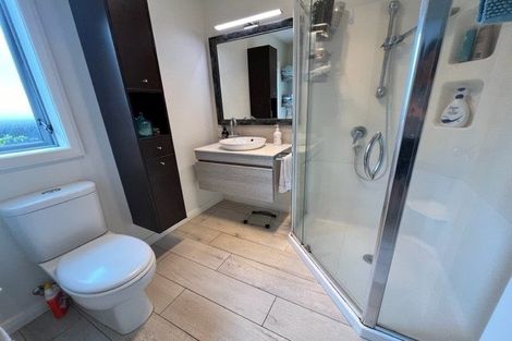 Photo of property in 48 The Esplanade, Eastern Beach, Auckland, 2012