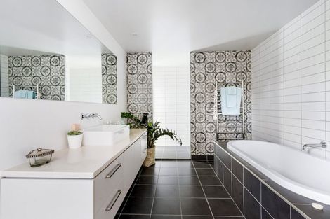 Photo of property in 4 Leabridge Mews, Harewood, Christchurch, 8051