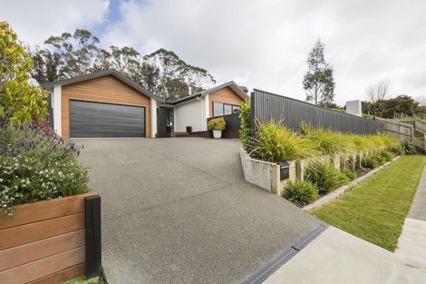 Photo of property in 137 Atawhai Road, Fitzherbert, Palmerston North, 4410