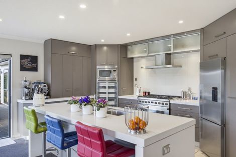 Photo of property in 8 Rae Lane, Paraparaumu Beach, Paraparaumu, 5032