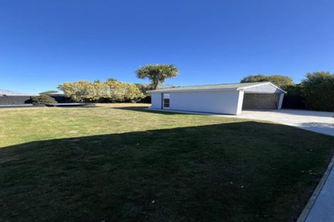 Photo of property in 135 Queenspark Drive, Parklands, Christchurch, 8083