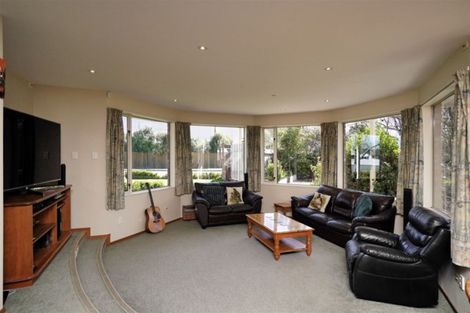 Photo of property in 19 Littles Lane, Woodend, 7610