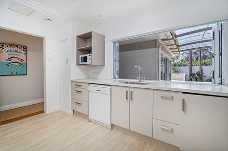 Photo of property in 18 Black Jack Road, Kuaotunu, Whitianga, 3592