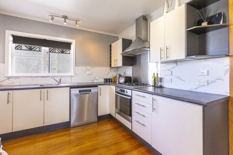 Photo of property in 2 Veronica Avenue, Marewa, Napier, 4110