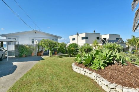Photo of property in 30 Vipond Road, Stanmore Bay, Whangaparaoa, 0932