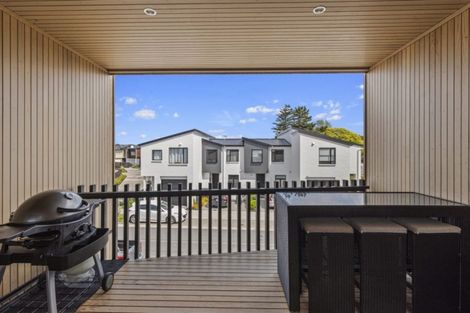 Photo of property in 3 Frank Gill Road, Hobsonville, Auckland, 0616