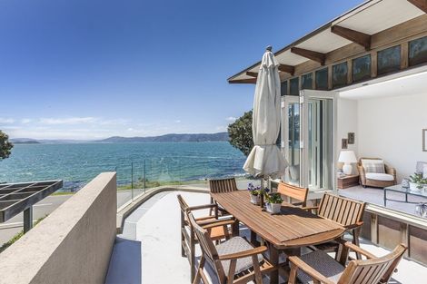 Photo of property in 353a Karaka Bay Road, Karaka Bays, Wellington, 6022
