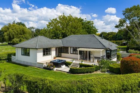 Photo of property in 86 Forrest Road, Cambridge, 3493