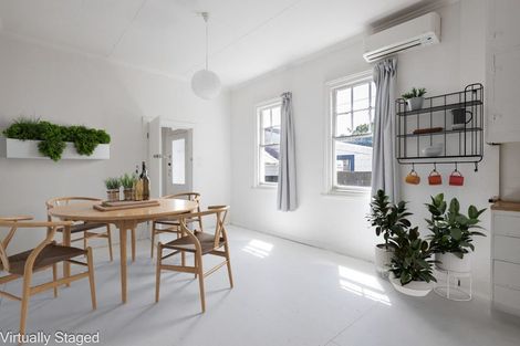 Photo of property in 145 Aro Street, Aro Valley, Wellington, 6021