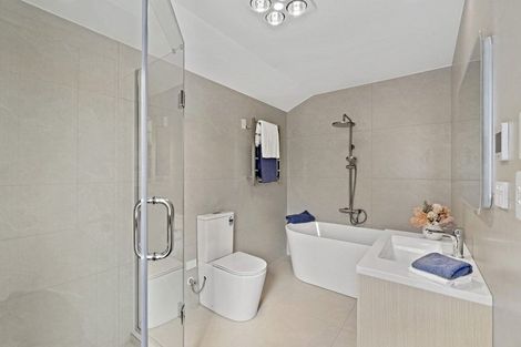 Photo of property in 14 Glann Lane, Flat Bush, 2019