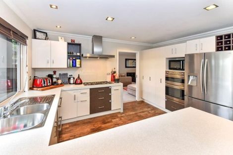 Photo of property in 20 Glenross Drive, Wattle Downs, Auckland, 2103