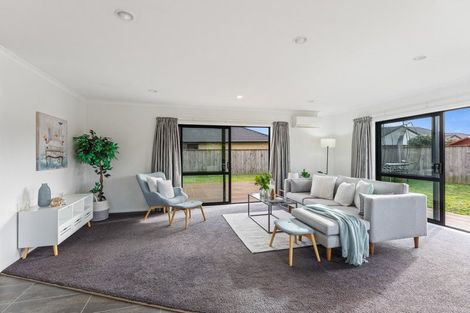 Photo of property in 10 Moy Place, Otaki, 5512