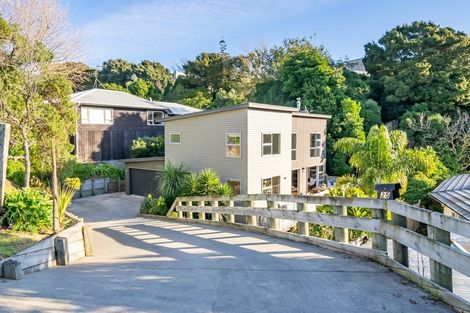 Photo of property in 25 Renown Road, Raumati South, Paraparaumu, 5032