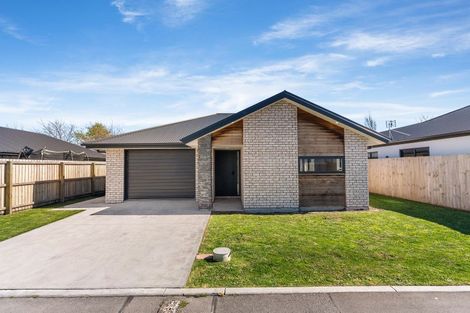 Photo of property in 10 Pitcaithly Street, Halswell, Christchurch, 8025