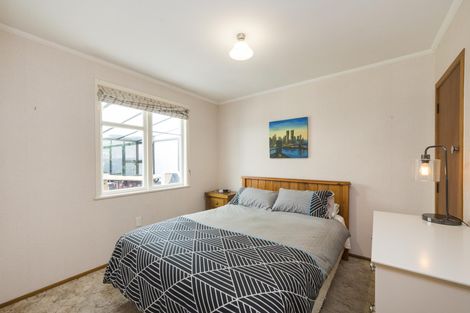 Photo of property in 9 Busby Place, Awapuni, Palmerston North, 4412