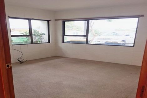 Photo of property in 287 Titirangi Road, Titirangi, Auckland, 0604