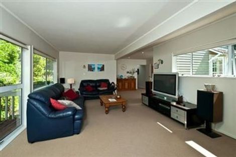 Photo of property in 1/29 View Road, Campbells Bay, Auckland, 0630