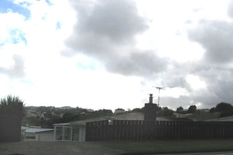 Photo of property in 69 Driver Crescent, Cannons Creek, Porirua, 5024