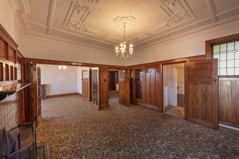 Photo of property in 9 Waiteata Road, Kelburn, Wellington, 6012