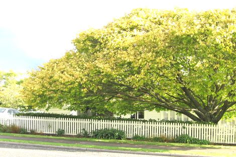 Photo of property in 32 Cherry Road, Bucklands Beach, Auckland, 2014