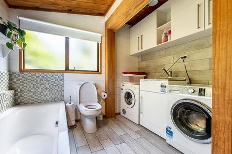 Photo of property in 8 Zealandia Road, Manly, Whangaparaoa, 0930