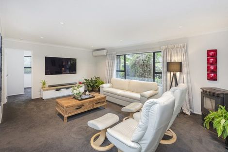 Photo of property in 84 Regency Crescent, Redwood, Christchurch, 8051