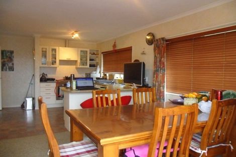 Photo of property in 13 Milan Drive, Glen Eden, Auckland, 0602