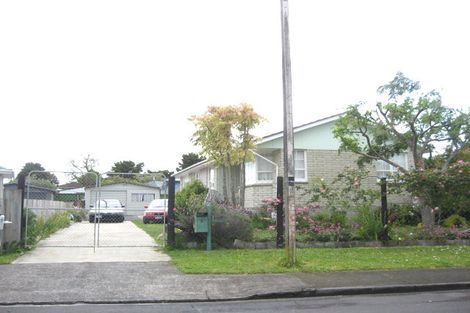 Photo of property in 6 Joanne Place, Rosehill, Papakura, 2113