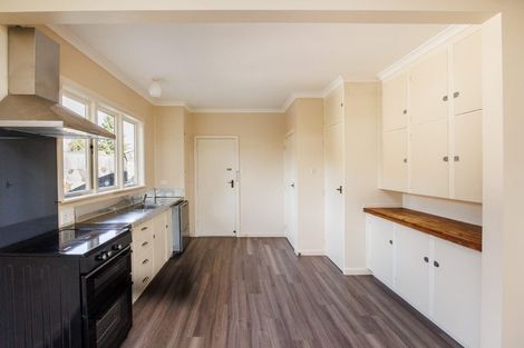 Photo of property in 36 Ongo Road, Hunterville, 4730