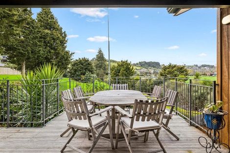 Photo of property in 57 Ridgeway Road, Pukekohe, 2120