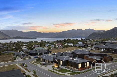 Photo of property in 98 Mills Road, Wanaka, 9305