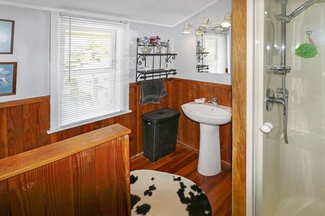 Photo of property in 34 Queen Street, Dannevirke, 4930