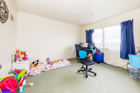 Photo of property in 2/32 Limond Street, Randwick Park, Auckland, 2105