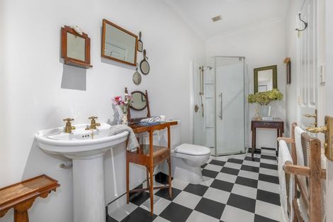 Photo of property in 68 Tarahunga Road, Levin, 5571