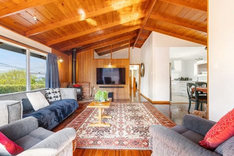 Photo of property in 52b Tirimoana Road, Te Atatu South, Auckland, 0602