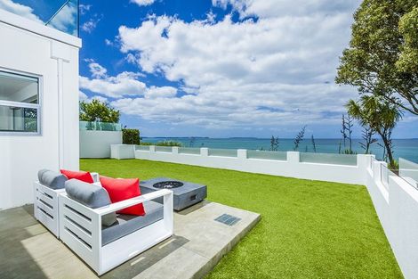 Photo of property in 117 Churchill Road, Rothesay Bay, Auckland, 0630