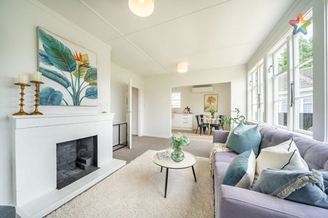 Photo of property in 43 Benge Crescent, Naenae, Lower Hutt, 5011