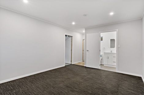 Photo of property in 26 Arlette Place, Massey, Auckland, 0614