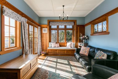 Photo of property in 21 Coleman Terrace, Bluff Hill, Napier, 4110