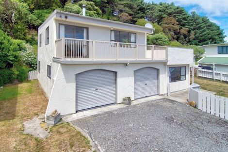Photo of property in 72 Lake Ferry Road, Lake Ferry, Featherston, 5772