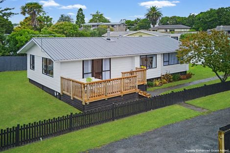Photo of property in 13a Kaiwaka Road, Waiuku, 2123