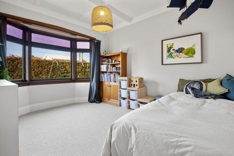 Photo of property in 52 Wainui Avenue, Point Chevalier, Auckland, 1022